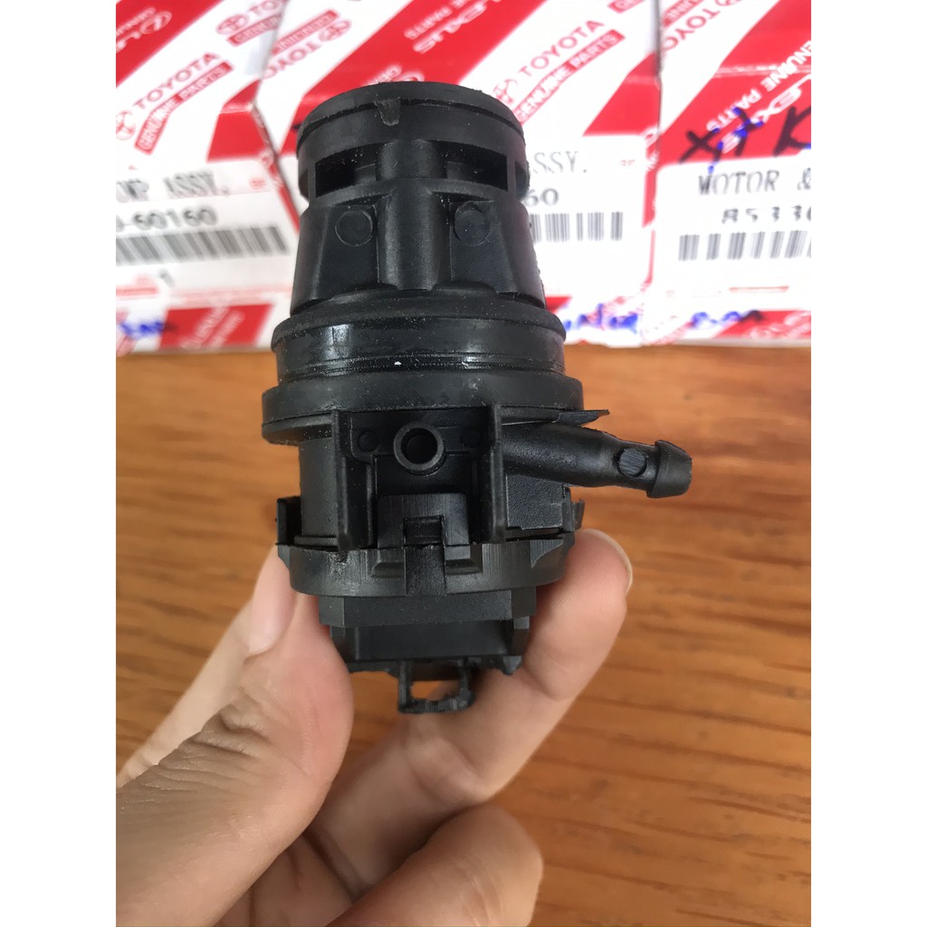 Bơm Nước Rửa Kính Xe Toyota Innova - Fortuner 85330-60160