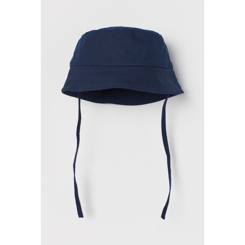 Mũ Hm màu xanh navy bé trai