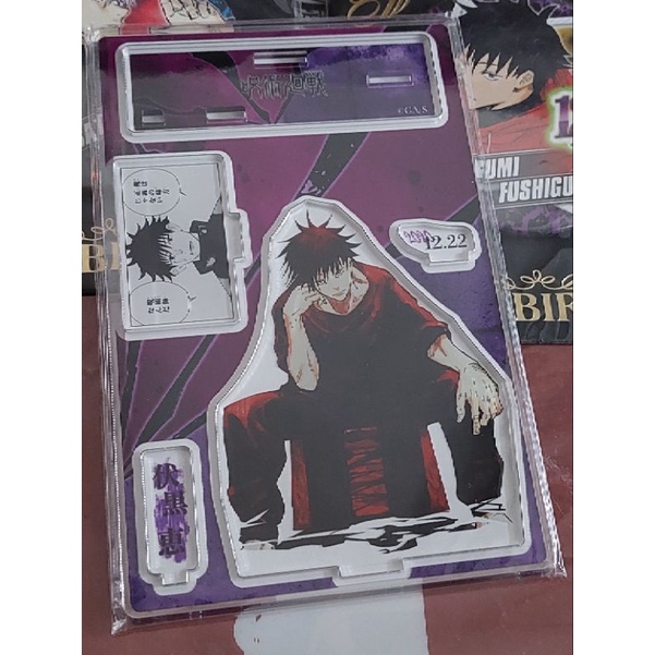 Standee và huy hiệu sinh nhật nhân vật Jujutsu