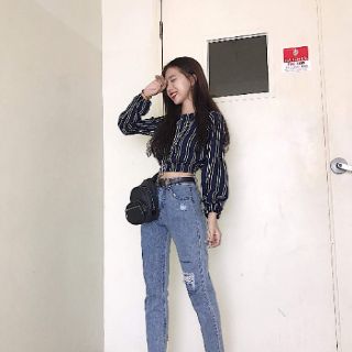 Áo croptop cột eo