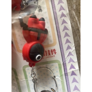sỉ vỉ móc khoá con mực siêu cute ( vỉ 24 chiếc )