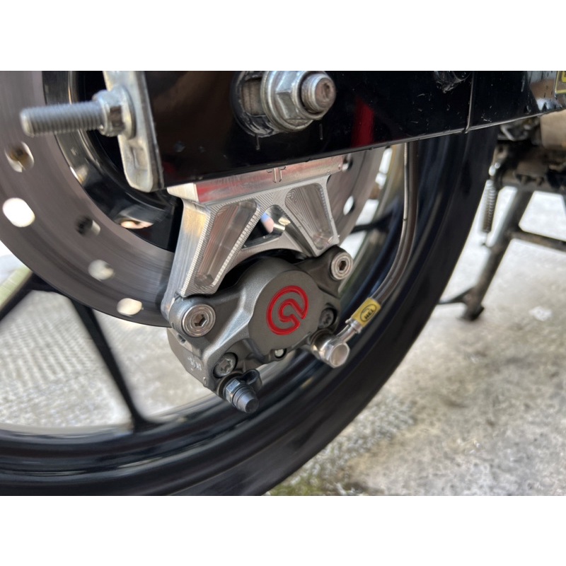 Combo heo Brembo logo đỏ pát heo CNC 3D TTR gắn Suzuki Raider Satria Fi