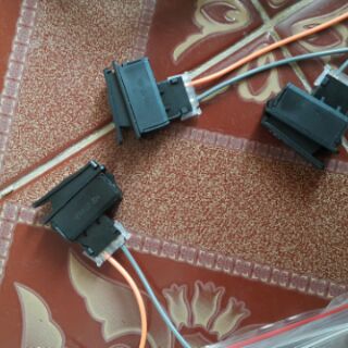 Công tắc đề xe máy