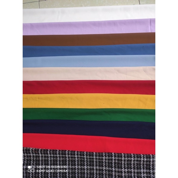 Chân váy chữ A dáng dài 70cm sẻ sau