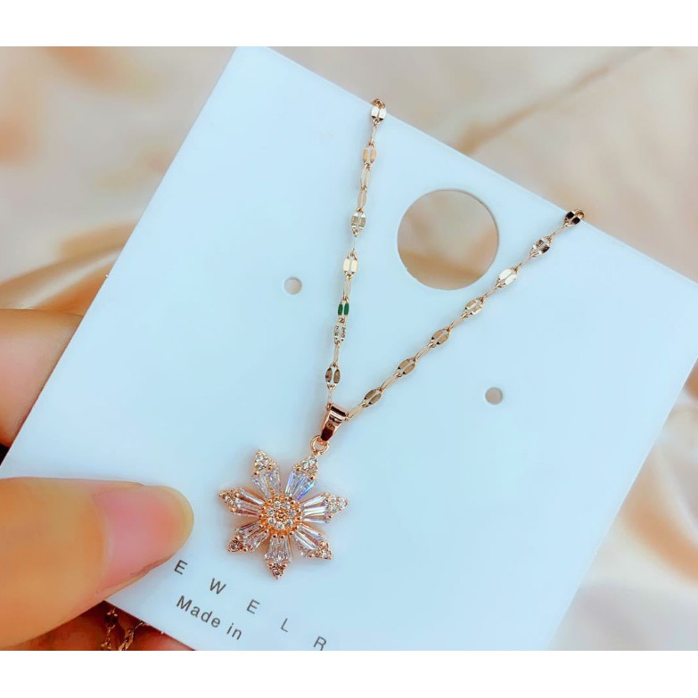 Dây chuyền nữ titan kiểu lá me rớt hoa pha lê đính đá siêu đẹp, bền màu, chuẩn thời trang