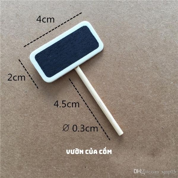 Phụ kiện terrarium bảng gỗ size 4 x 6 cm . Chuyên trang trí tiểu cảnh cây cảnh , có thể ghi chữ lên bảng