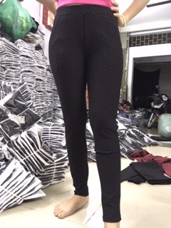 Quần cotton chấm bi