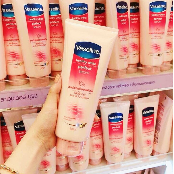Sữa dưỡng thể Vaseline Perfect Serum 50X tuýp 320ml | BigBuy360 - bigbuy360.vn