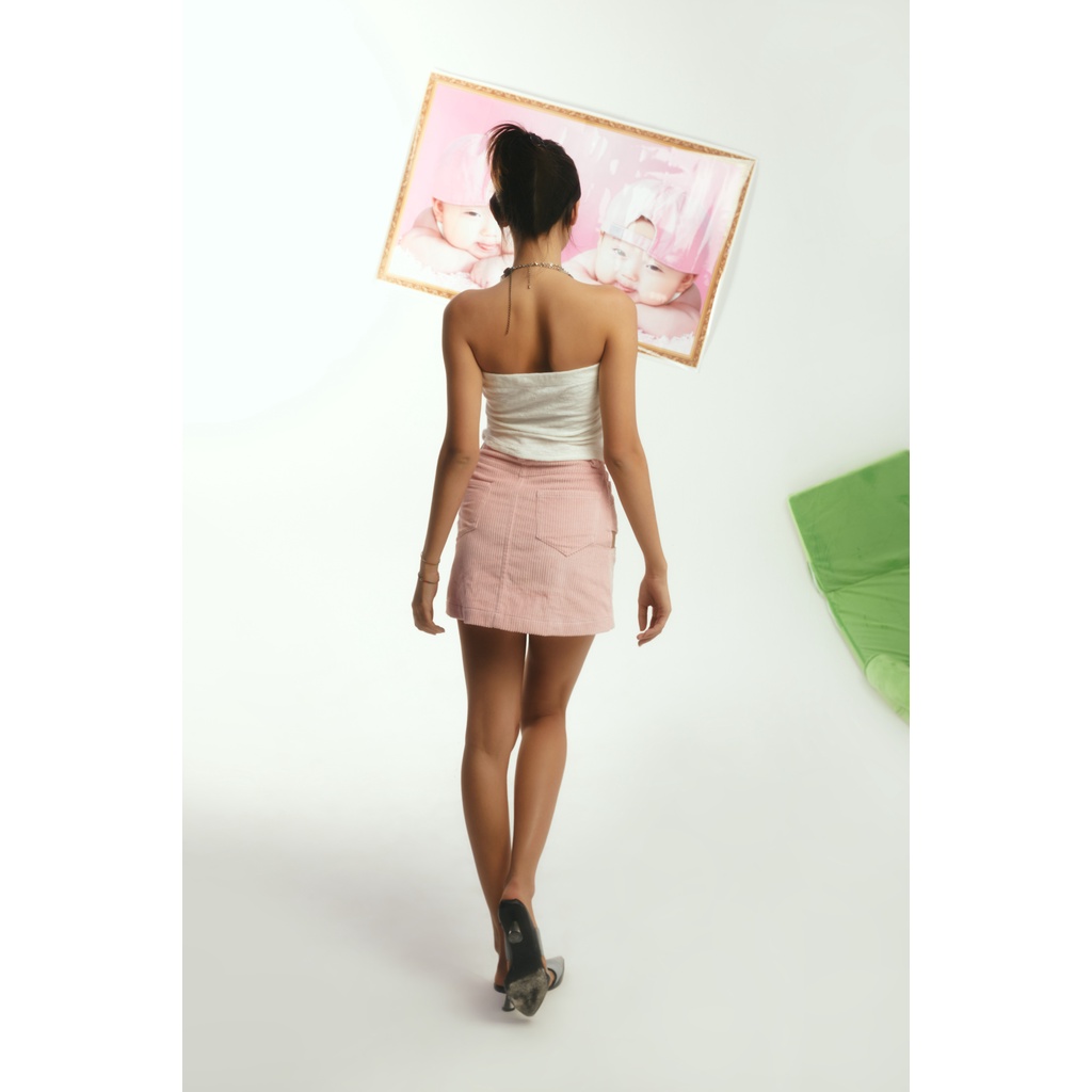 BANG BANG SKIRT - váy hồng cutout chất liệu nhung tăm