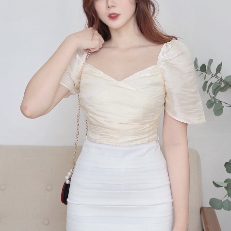 Áo WONDERHOUSE croptop đắp chéo