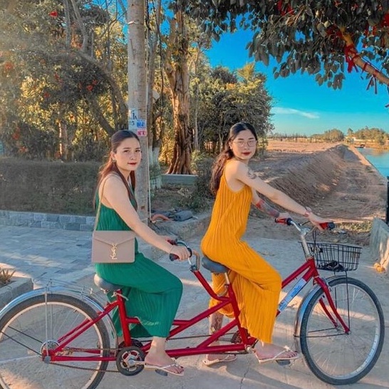 Đầm maxi LINH RUBI STORE cổ yếm dập li dáng suông dài rộng chất vải mềm mịn V008