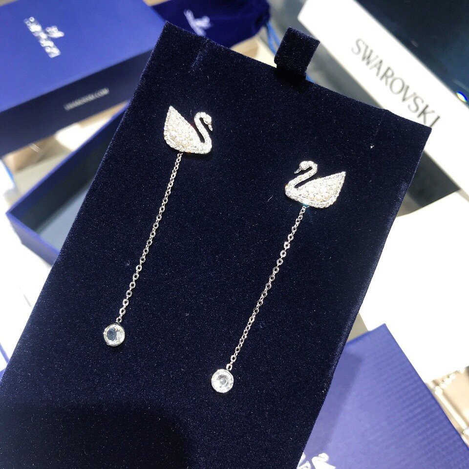 SWAROVSKI Bông Tai Thiên Nga Đính Đá Sang Trọng 5429270