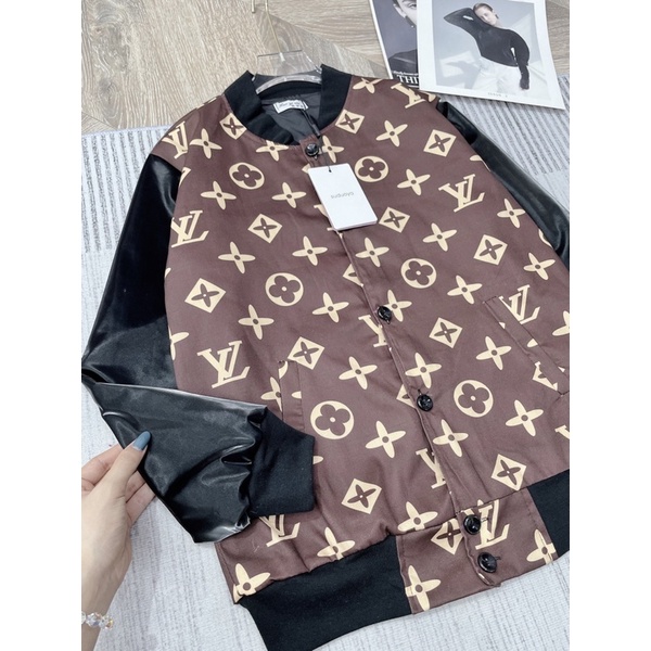 Áo khoác bomber chữ