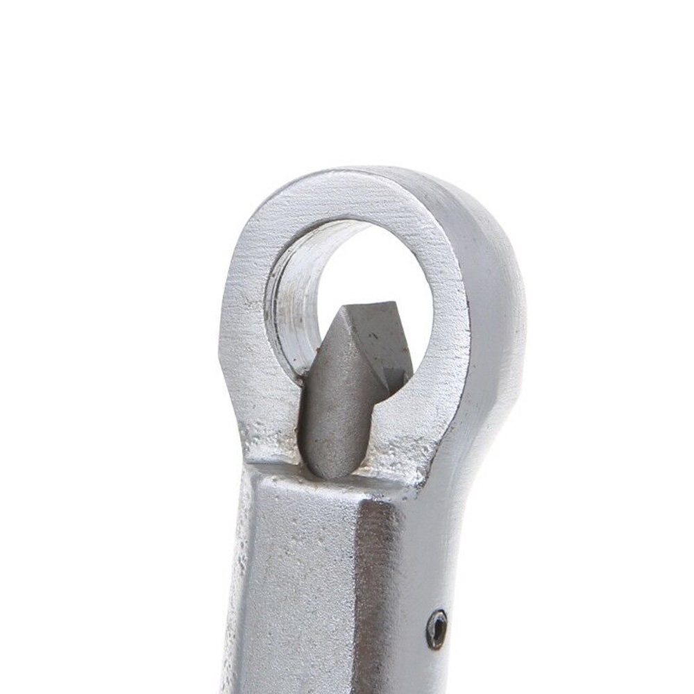 Dụng cụ phá đai ốc rỉ sét tiện dụng