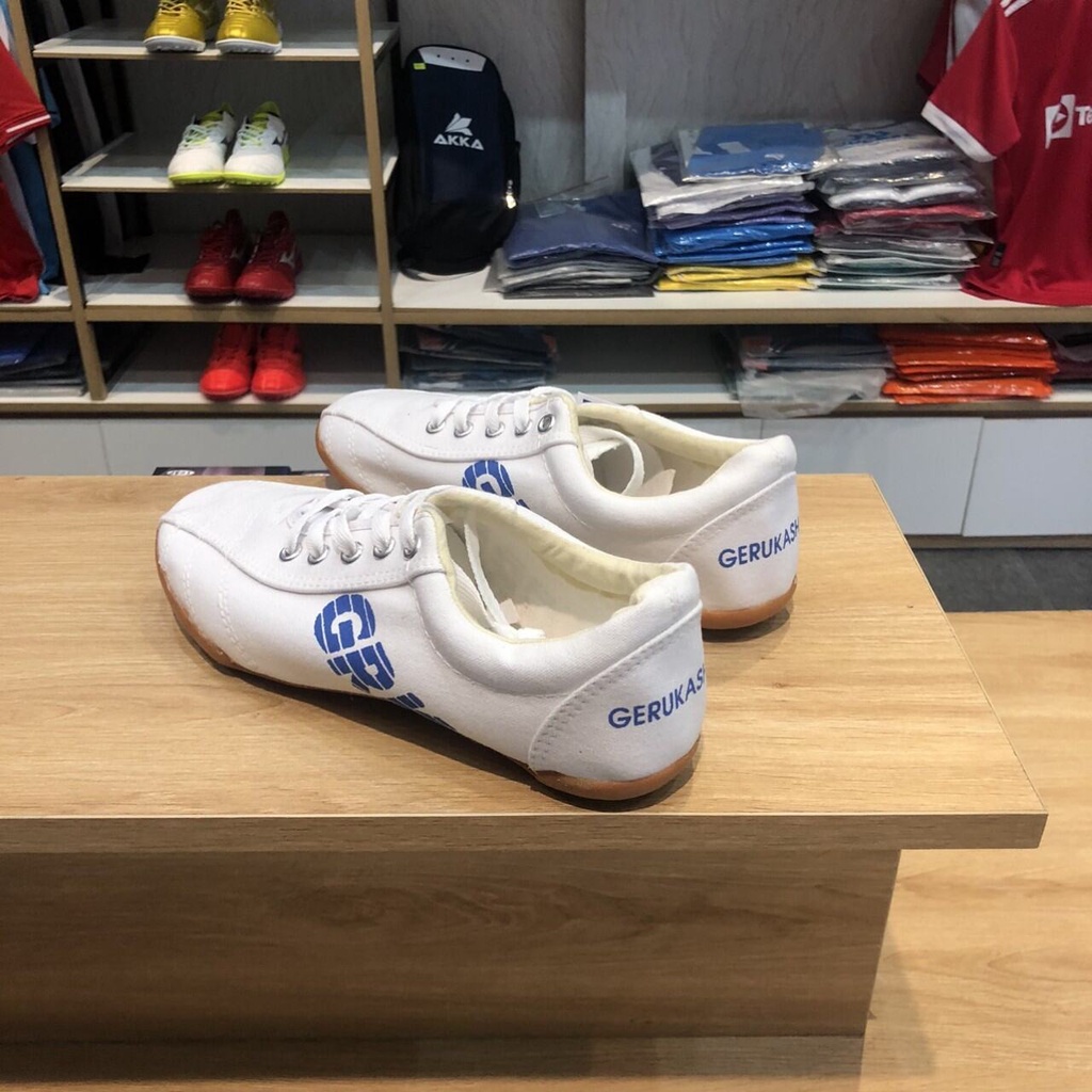 Giày bata đế đinh đá bóng, giày bata đá bóng sân cỏ nhân tạo DONGDUONG 2022