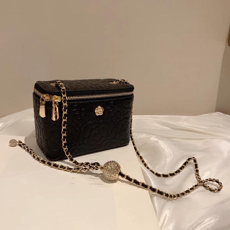 TÚI CỐP ĐEN VÂN HOA SOUTH WIND DÂY XÍCH