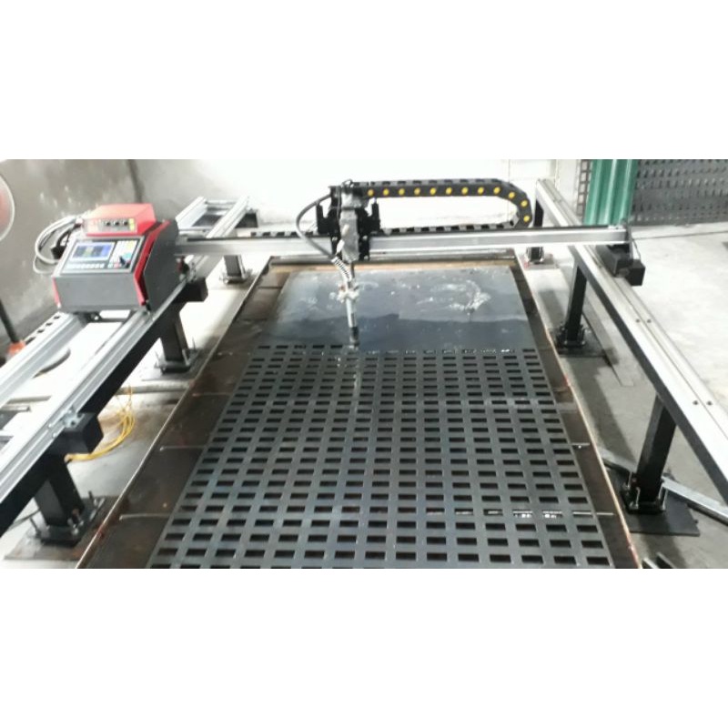 Máy Cắt CNC Plasma HNC 1500 Huawei 1,5m × 3m