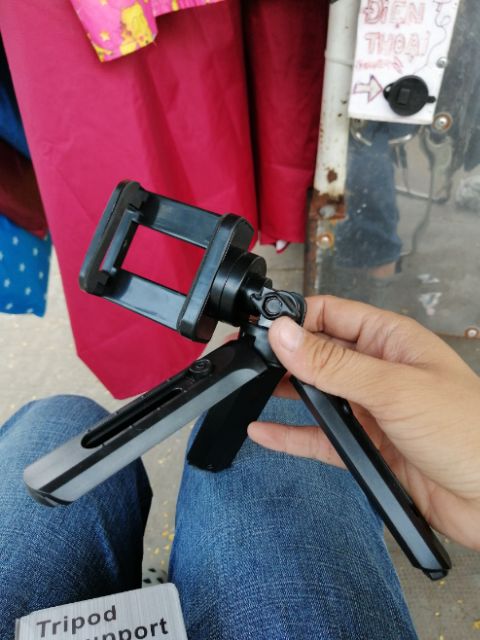 Giá đỡ Tripod MT01 xem phim livestream