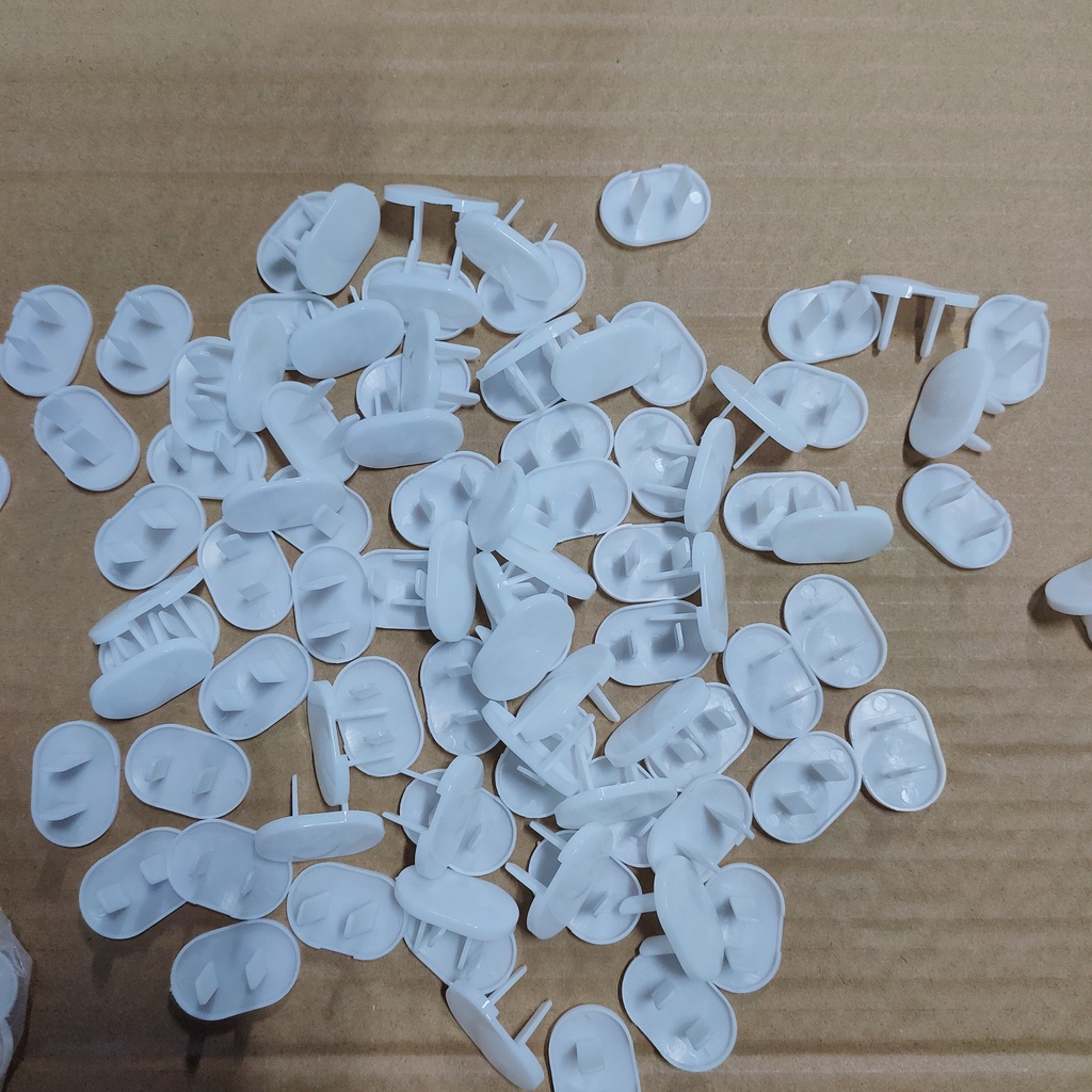 Combo 2 CL nút bịt chống giật an toàn cho trẻ nhỏ