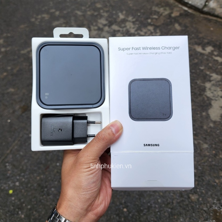 Đế sạc nhanh không dây Samsung EP P2400 Đen - Hàng chính hãng