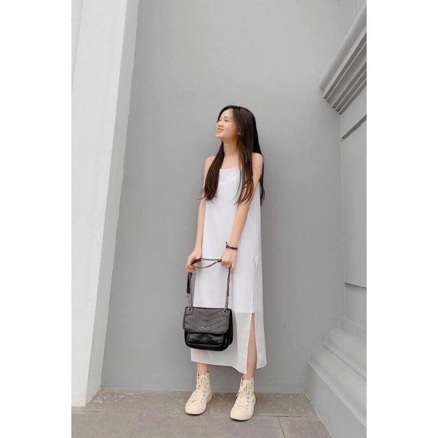 Đầm maxi hai dây xẻ tà dễ thương | BigBuy360 - bigbuy360.vn