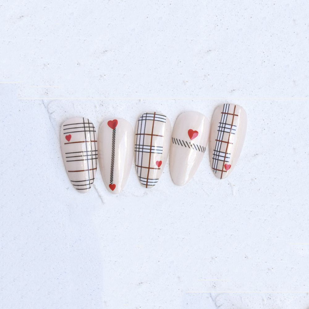 [Hàng mới về] Miếng Dán Móng Tay Nghệ Thuật Họa Tiết Sọc Caro Trắng Đen Phong Cách Nhật Bản Kiểu Dáng Độc Đáo