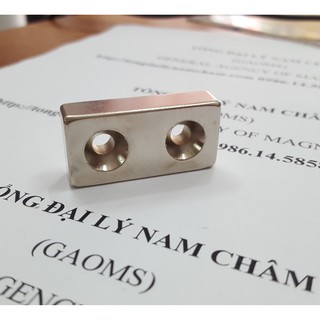Nam châm 40x20x10mm 2 lỗ vát, loại nam châm đất hiếm lực hút siêu mạnh mạ niken