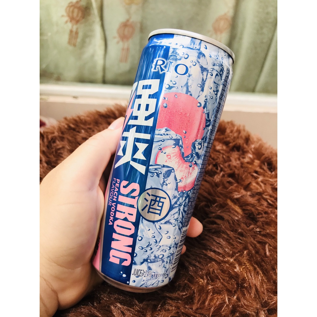 Nước Trái Cây Rio Strong Lon 330 ml 🥂NGON VÀ THƠM🥂Nước Hoa Quả Cocktail