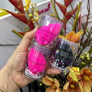 Bông mút tán nền Beauty Blender