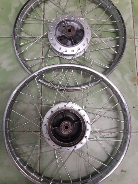 Bộ bánh căm apha .đã dọn lại đẹp .niền u.