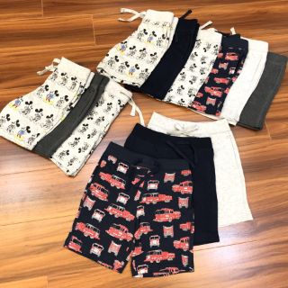 Quần short Baby Gap