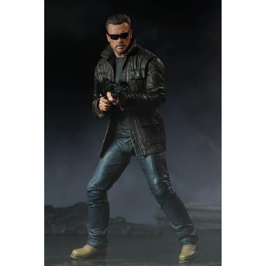 Mô hình Neca Terminator Dark Fate T-800, Sarah Connor