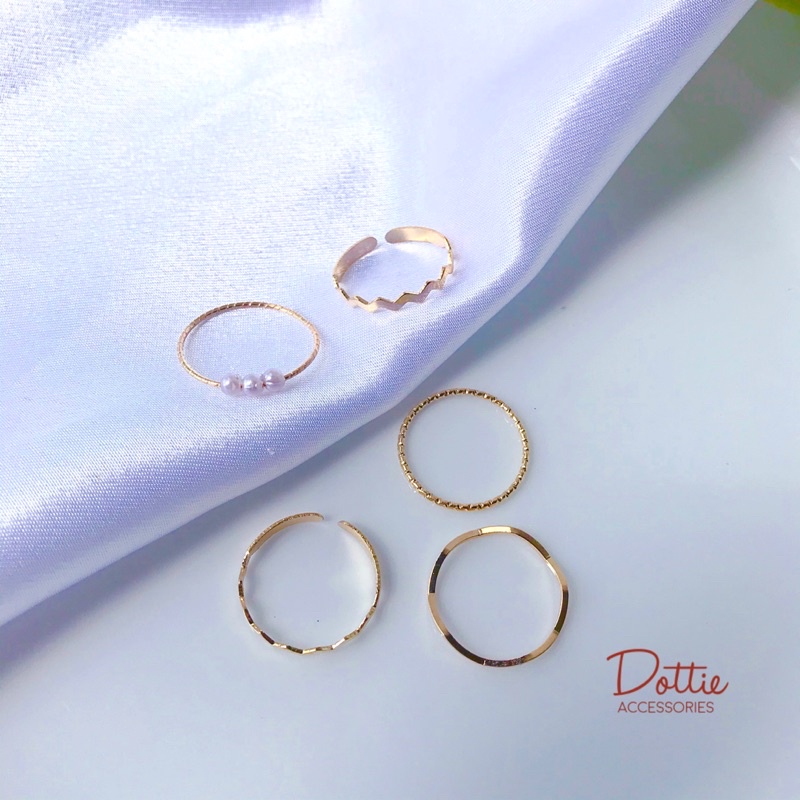 DOTTIE.ACCESSORIES | Set 5 nhẫn mảnh basic cho nữ màu vàng và bạc