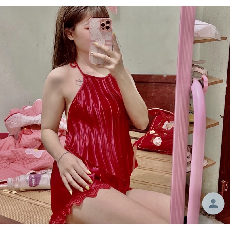 Đồ ngủ nữ sexy kiểu yếm dập ly chất lụa satin