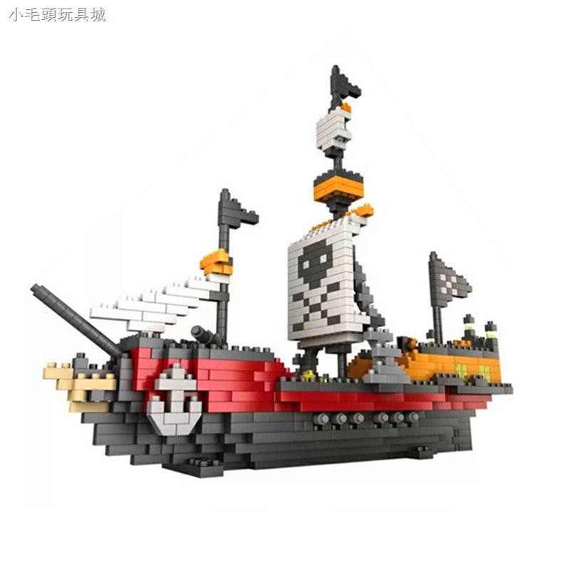 Đồ chơi mô hình lắp ráp Lego chủ đề tàu Titanic độc đáo