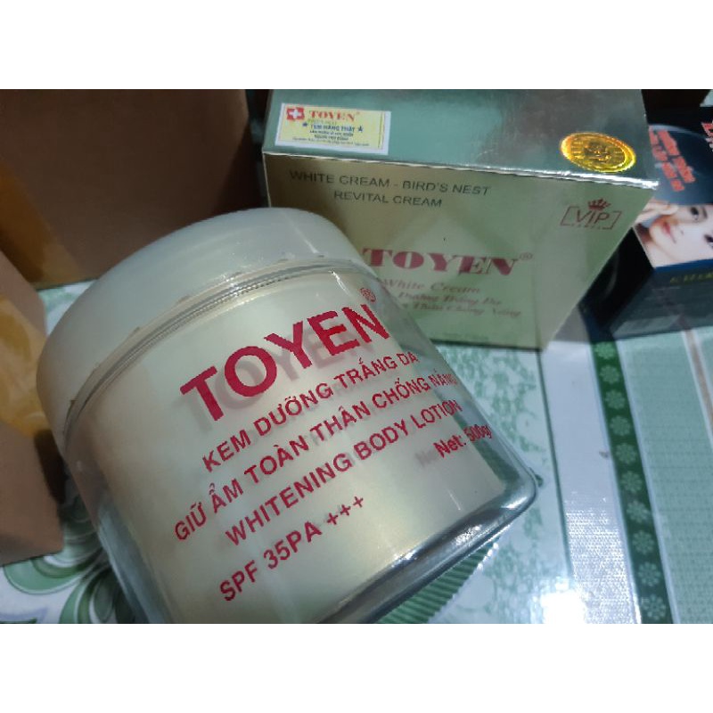 Kem Body Toyen