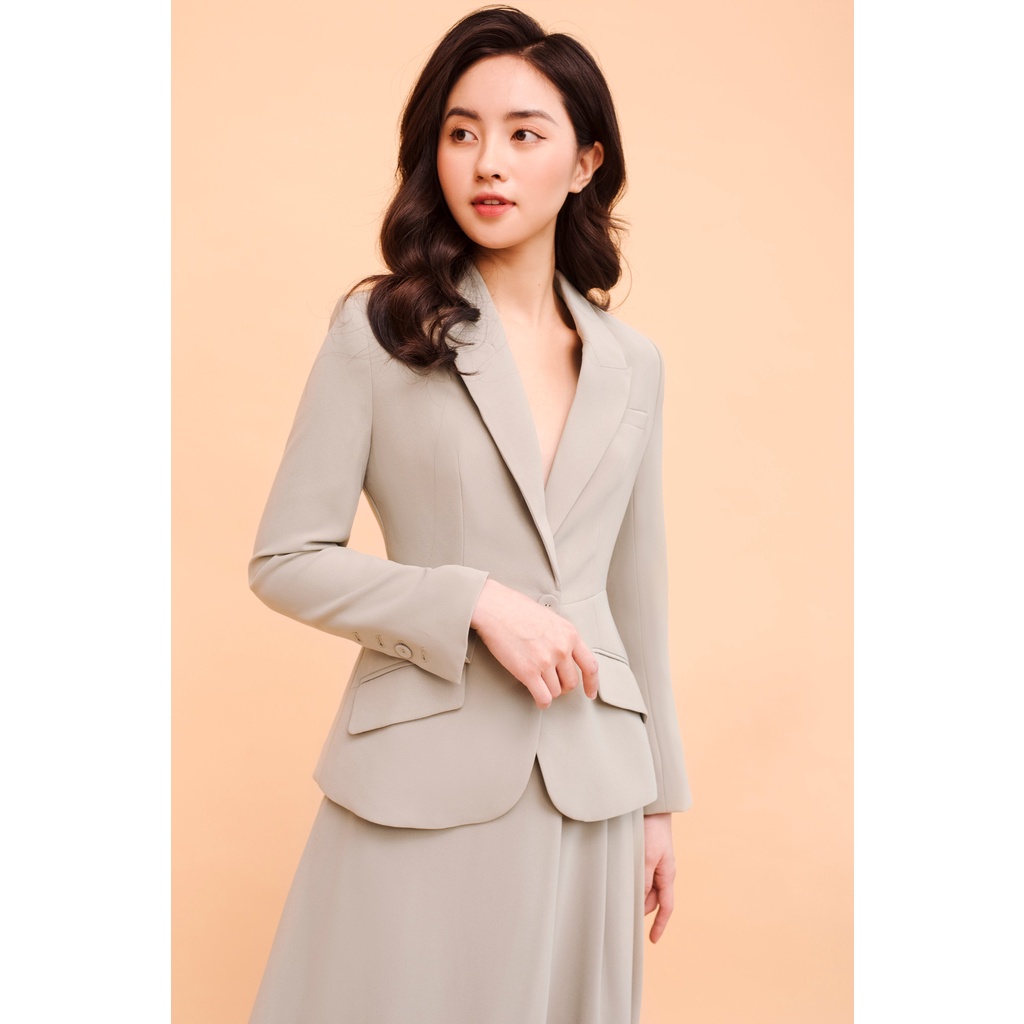 Áo vest cổ vếch đính cúc bọc D.CHIC MS: 160314