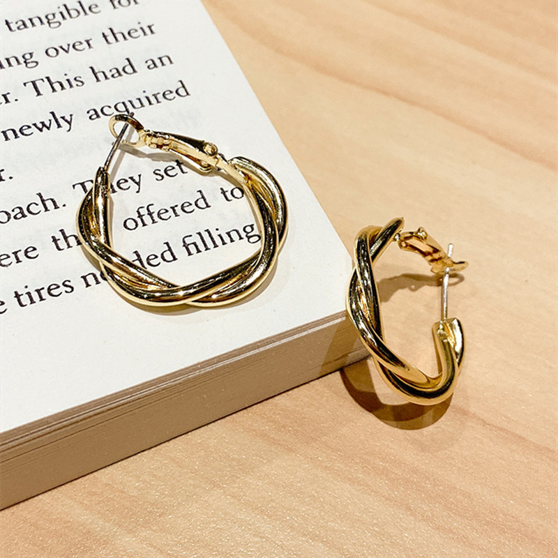 Khuyên Tai Kim Loại Thiết Kế Vặn Xoắn Xinh Xắn Thời Trang Cho Nữ