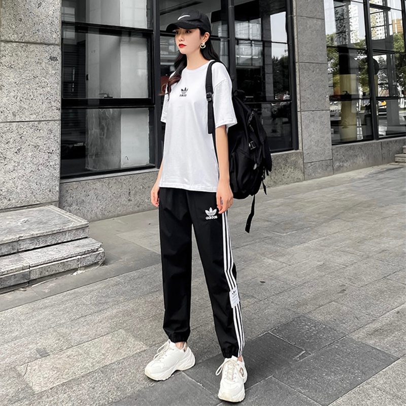 Quần Thể Thao Adidas Dệt Kim Thiết Kế Năng Động Trẻ Trung Hợp Thời Trang Cho Nam Nữ