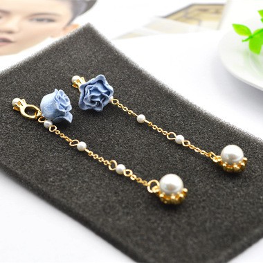 Bông tai nữ hoa hồng khô tòn ten, phiên bản Hàn Quốc