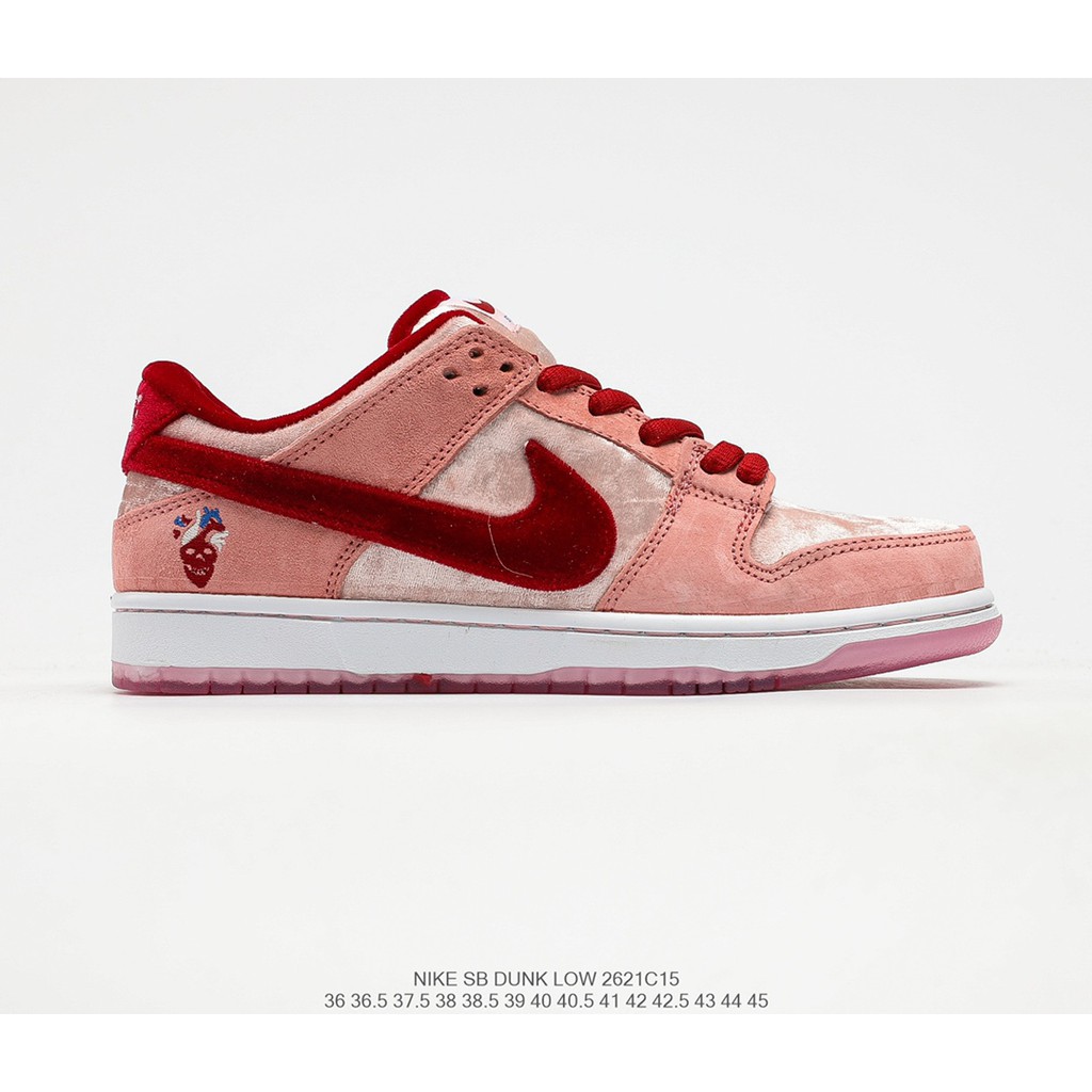 ORDER + FREESHIP Giày Outlet Store Sneaker _StrangeLove x Nike SB Dunk Low"Valentine's Day MSP:  ➡️ gaubeostore.shop