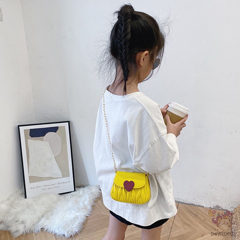 Túi đeo chéo thiết kế trang trí hình trái tim phong cách Hàn Quốc xinh xắn dành cho bé gái