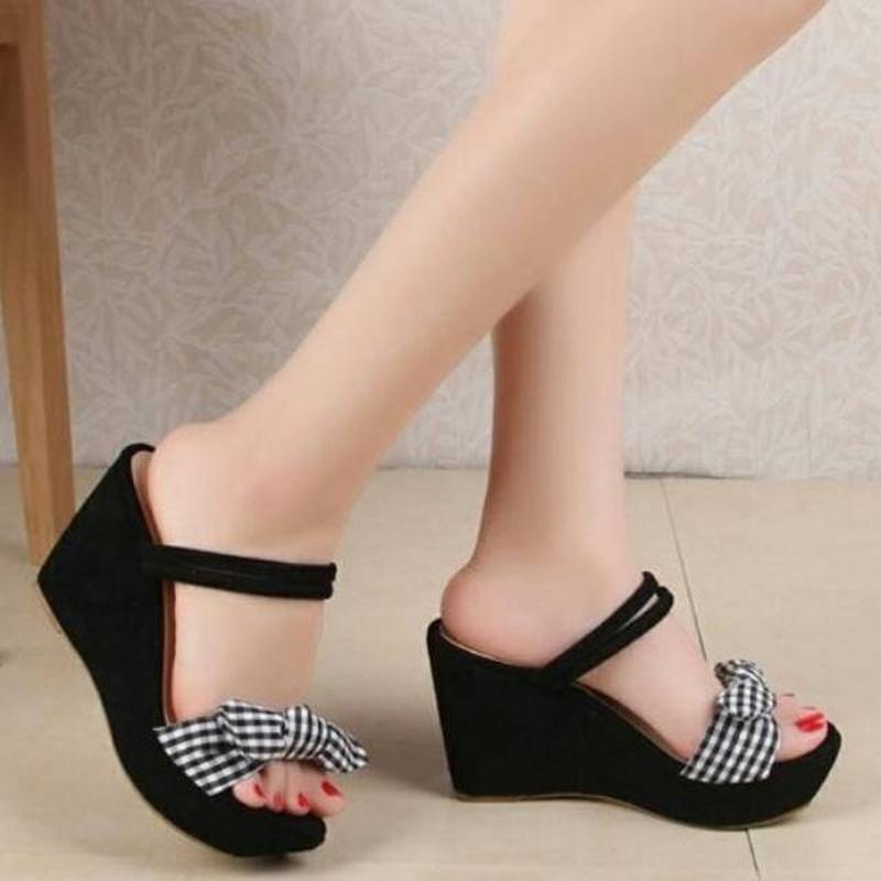 Giày Sandal Đế Xuồng Cao Su Wg W8Q1 Cao Cấp Nữ Có Dây Đeo Chéo Ikhlasia - Mika Wg67 Wg67 Wg67