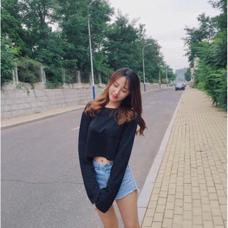 Áo thun croptop dài tay