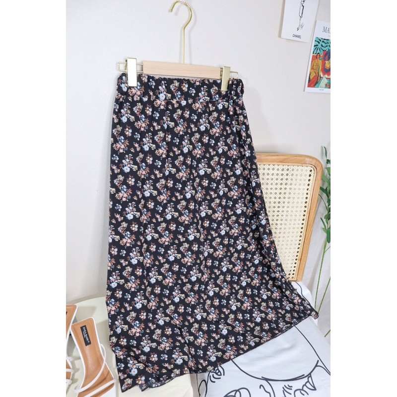 [CÓ SẴN] CHÂN VÁY HOA CHỮ A DÁNG DÀI | BigBuy360 - bigbuy360.vn