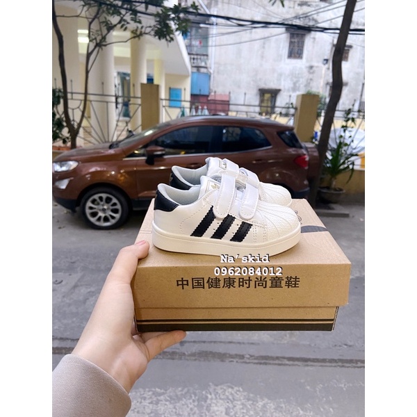 Giày sọc adidas cho bé trai bé gái