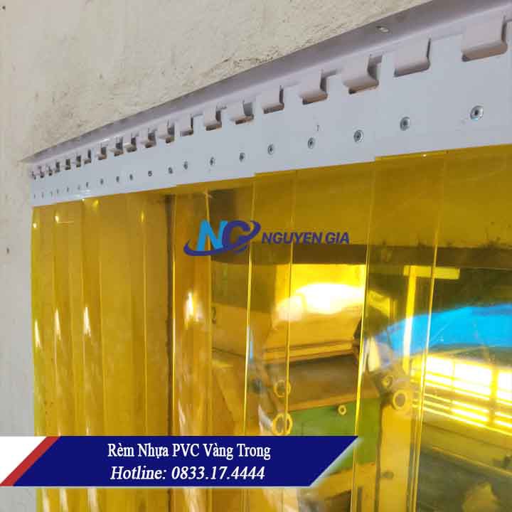 Thanh treo rèm nhựa ngăn lạnh PVC