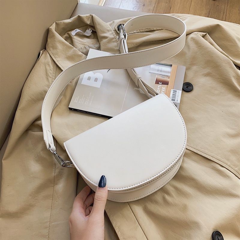 Túi Xách Da Đeo Chéo Nữ ERASHOP 080177 - Nửa Tròn Trơn Đơn Giản, Phù Hợp Đi Cà Phê, Dạo Phố, Siêu Rẻ Đẹp