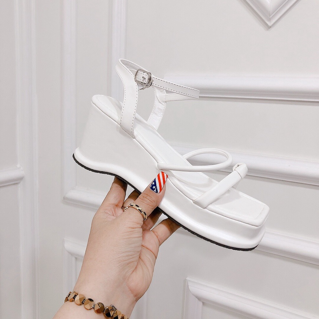 Sandal Đế Xuồng 7p Đế Mút Bọc Da 2 Màu Đen Trắng Chất Nhẹ Mang Cực Xinh - Giày Xuồng Đế Bánh Mì Chị Chảnh Store