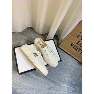 Sục thể thao NY